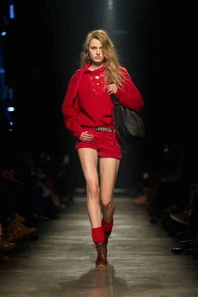 Look 36